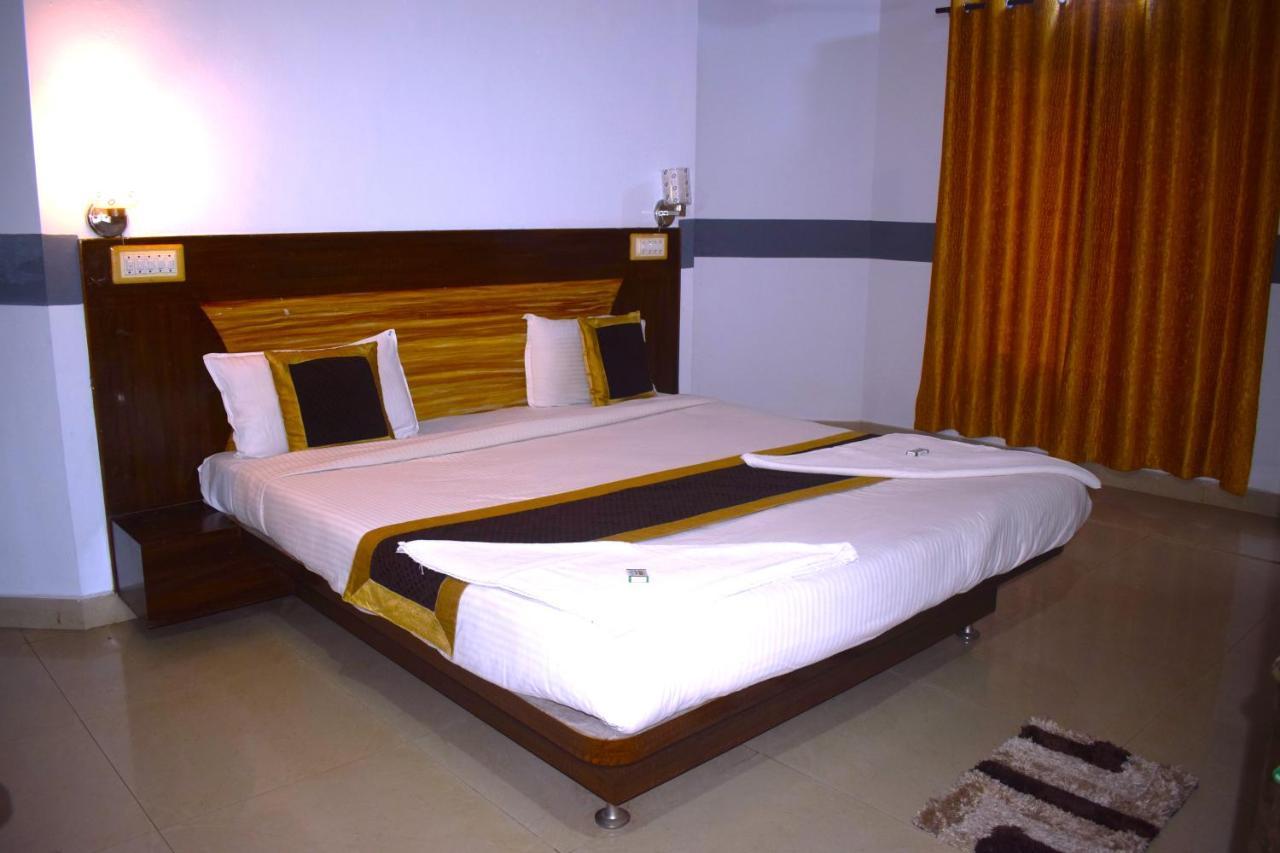 Staymaker Coorg Jungle Stay Resort Кушалнаґар Екстер'єр фото